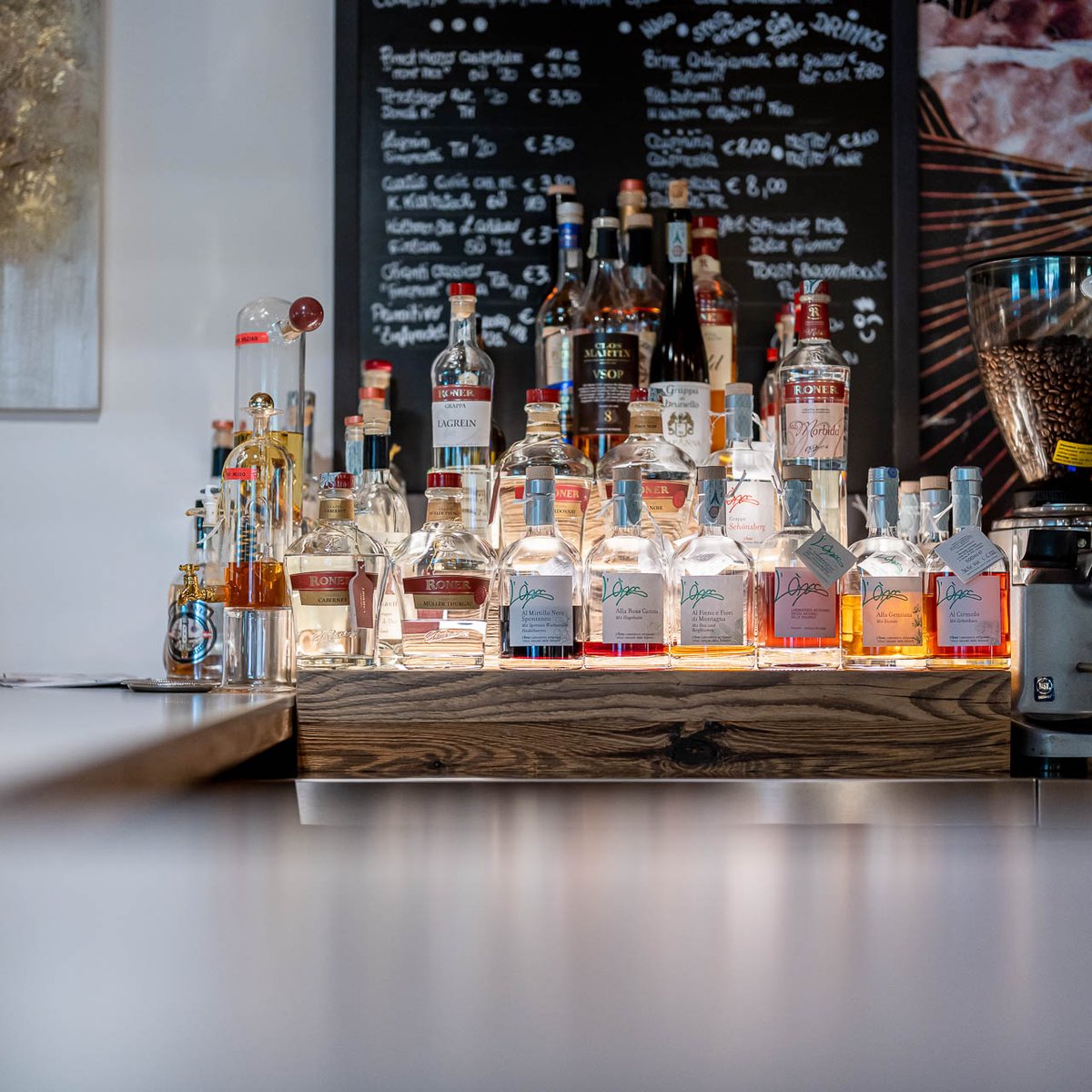 hgp bar 20.jpg