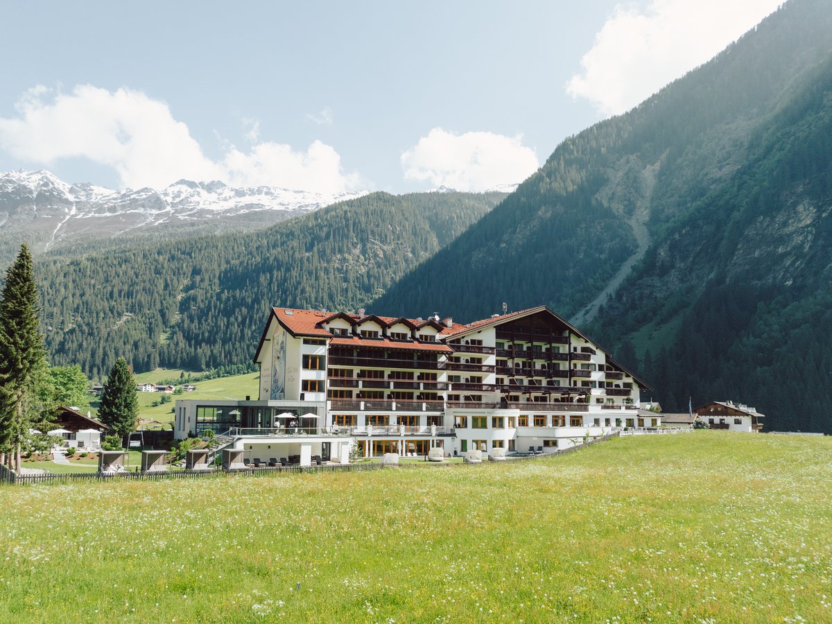 Hotel Weisseespitze, Motorradhotel Tyrol / Kaunertal