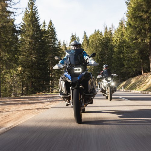 Biker Start bis zum goldenen Herbst